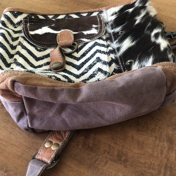 Myra Bag - Picture 11 of 11